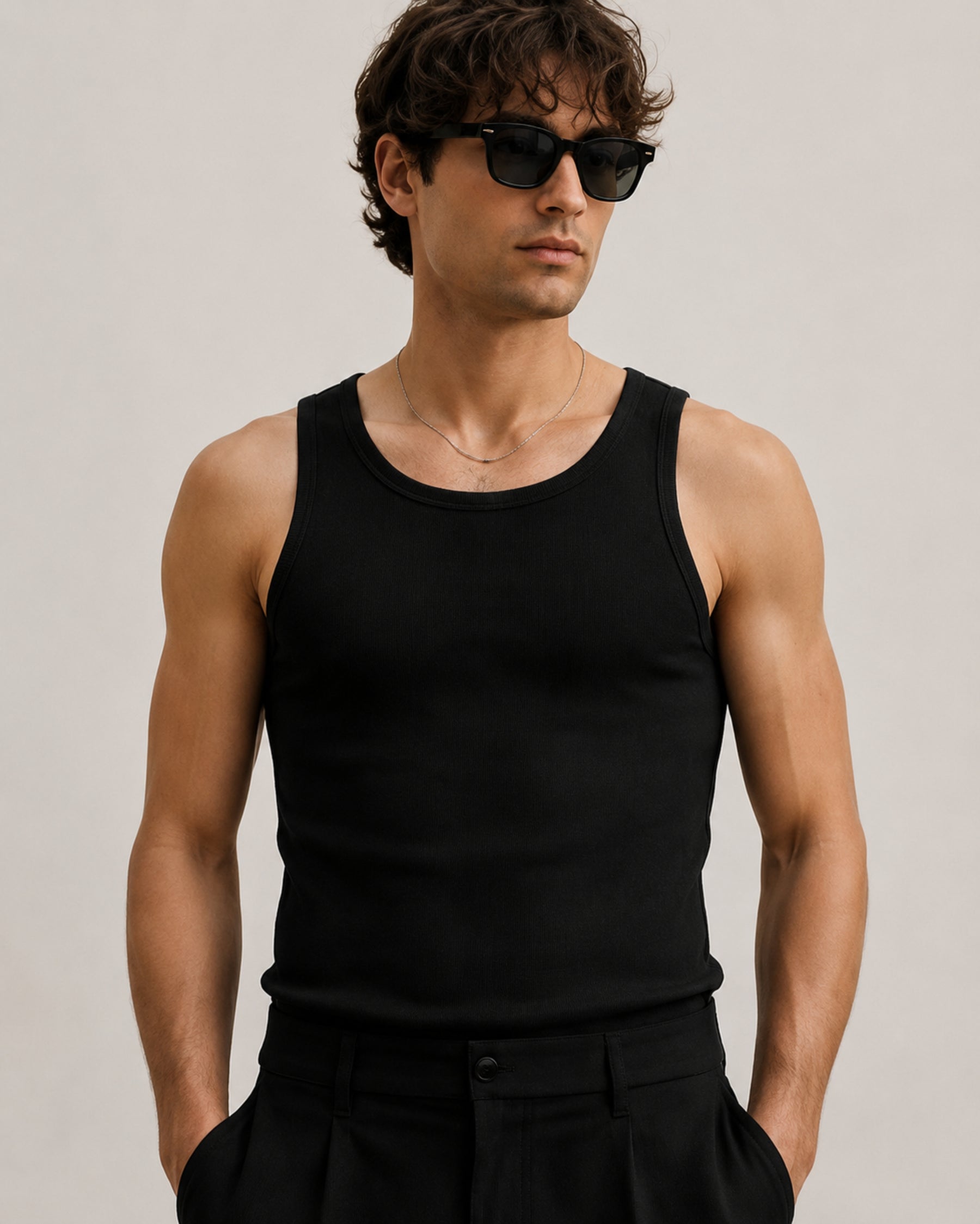 TANK 001 - BLACK